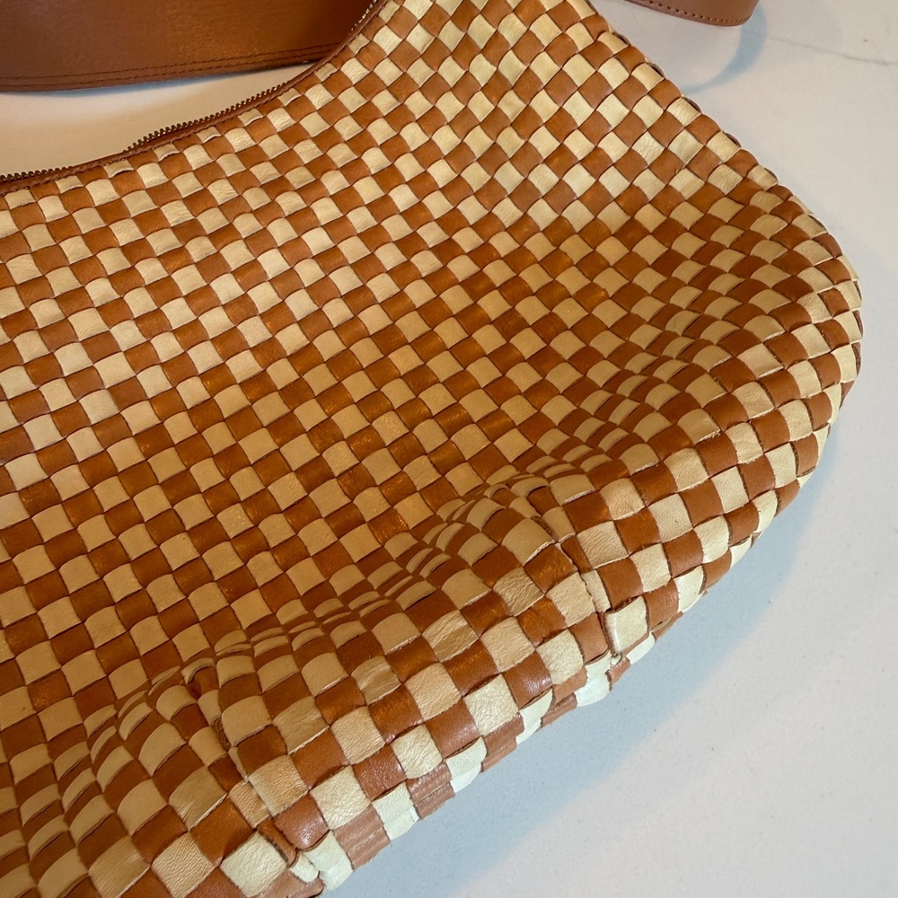 Clare V Moyen Messenger CheckereWoven Tan and Cream Shoulder Bag with Wide Strap - Picture 4 of 4
